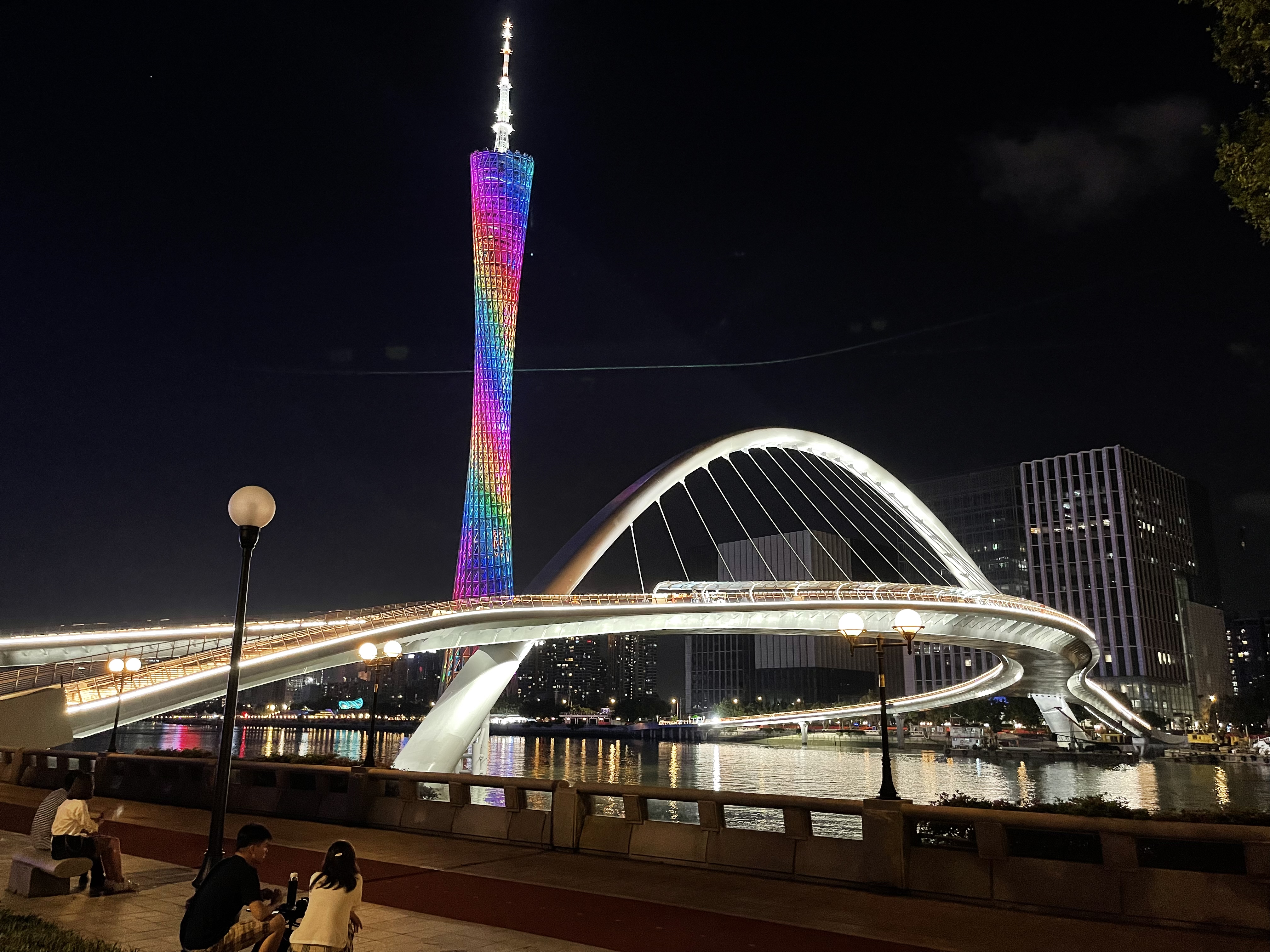 1.3.3，海心沙人行天橋.jpg
